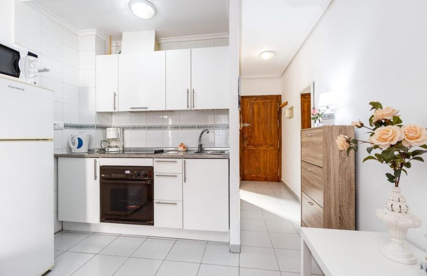 Furnished Studio with Elevator and Tourist License in the Heart of Torrevieja