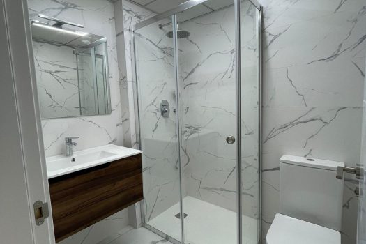 New Apartment with Pool and Gym – Torrevieja