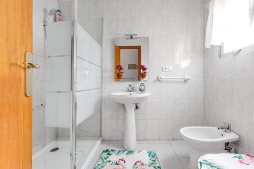 Furnished Studio with Elevator and Tourist License in the Heart of Torrevieja