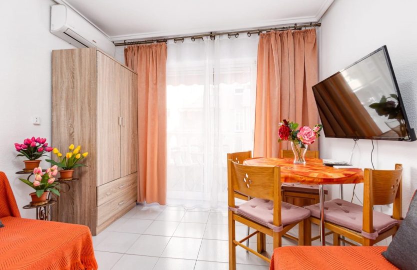 Furnished Studio with Elevator and Tourist License in the Heart of Torrevieja