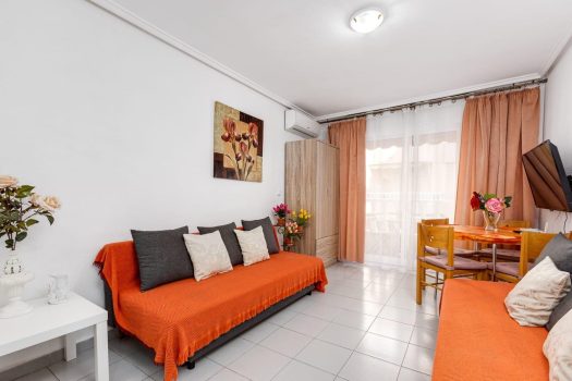 Furnished Studio with Elevator and Tourist License in the Heart of Torrevieja