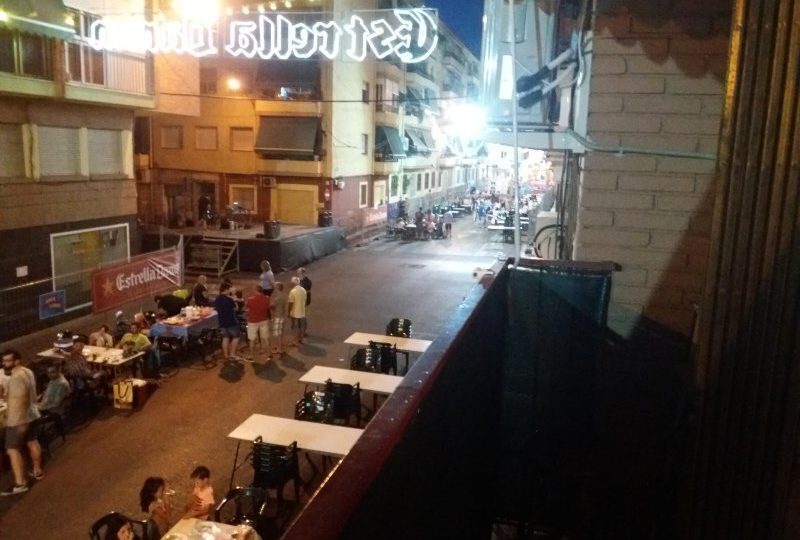 Nice 3 bedroom apartment close to the tram stop