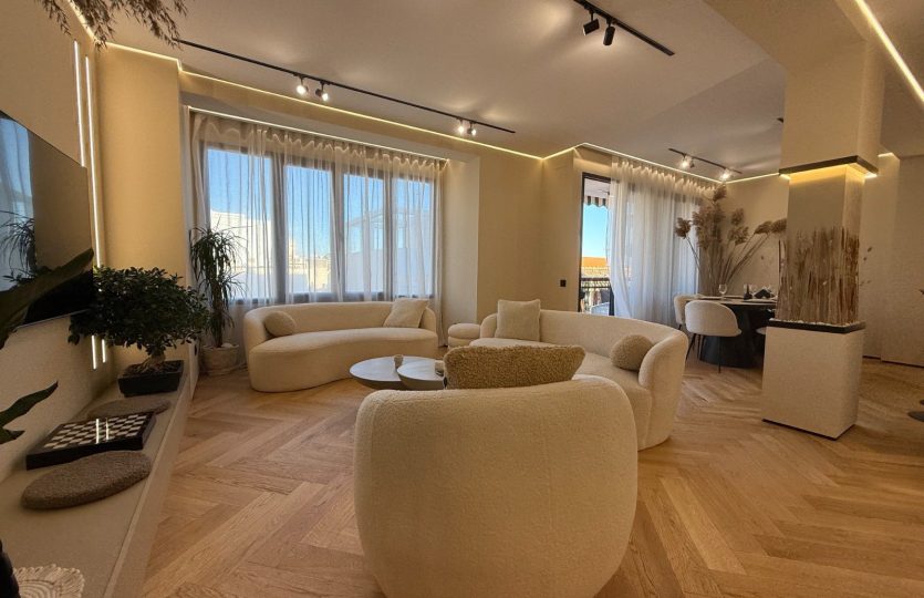 Buy property in Alicante Spain, with sea views.