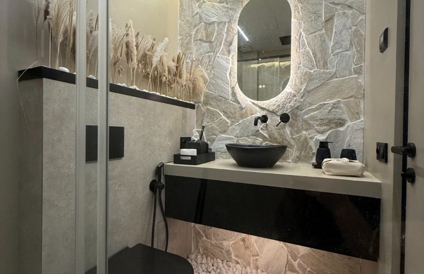 Buy property in Alicante Spain, with sea views.