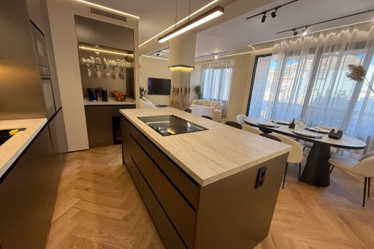 Buy property in Alicante Spain, with sea views.