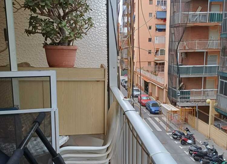 Cheap apartment near the sea and park in Alicante