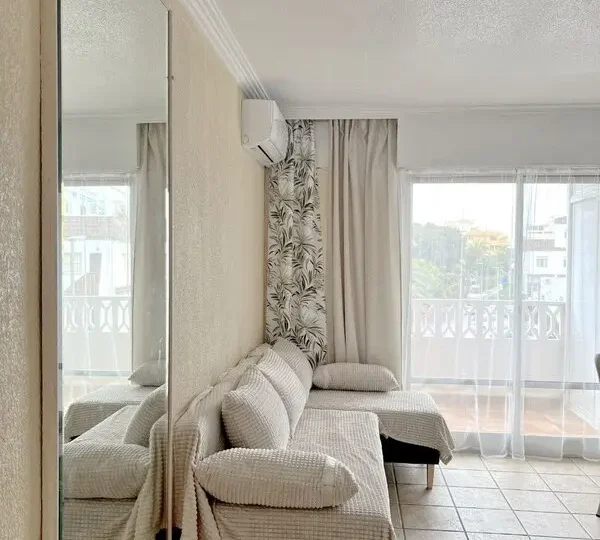 Apartment to rent in Punta Prima