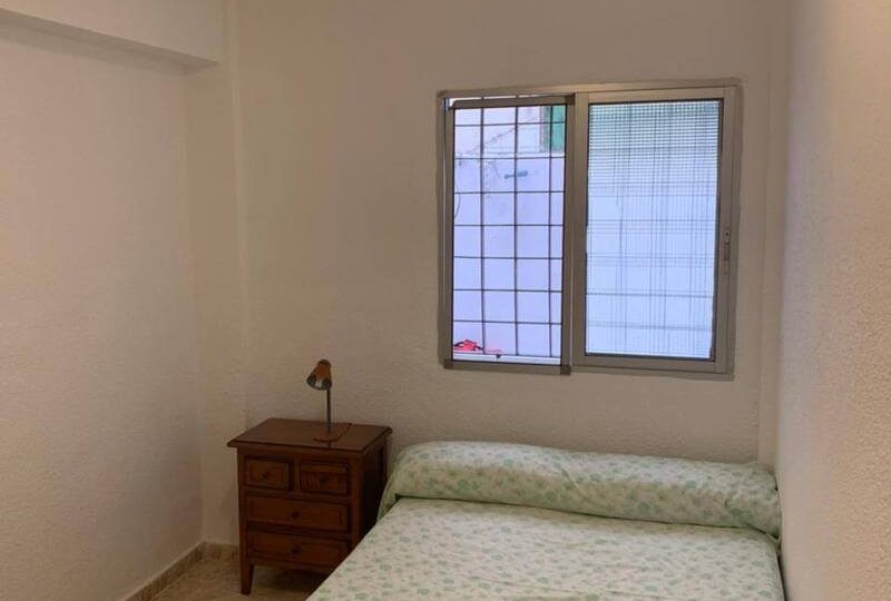 Flat in good condition not far from the sea