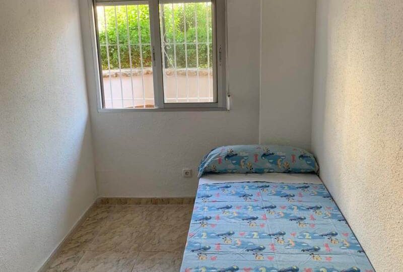 Flat in good condition not far from the sea