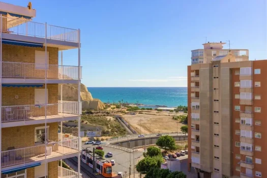 Buy property in Alicante