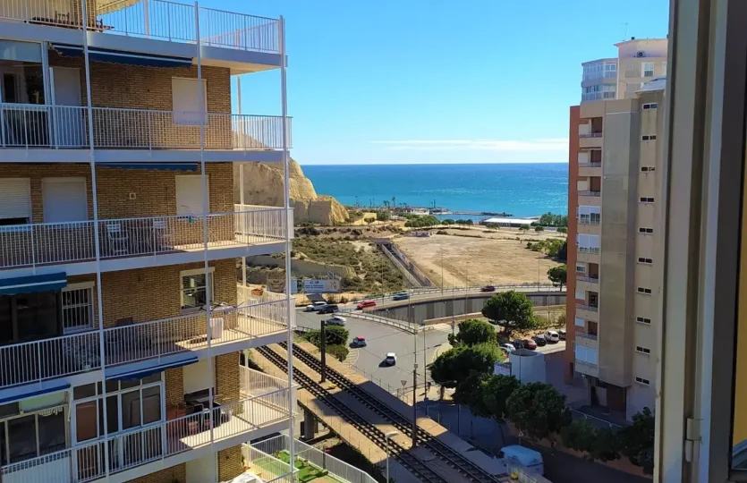 Buy property in Alicante