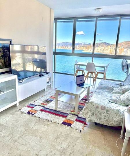 First line beach apartment to rent Benidorm
