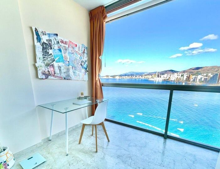 First line beach apartment to rent Benidorm