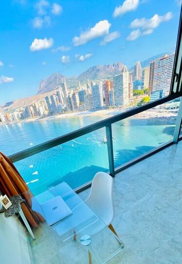 First line beach apartment to rent Benidorm