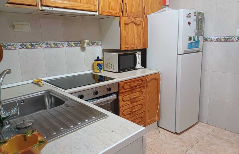 Cheap apartment near the sea and park in Alicante