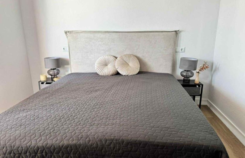 Buy a duplex apartment in Torrevieja