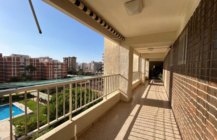Cheap apartments in Alicante for rent with sea views