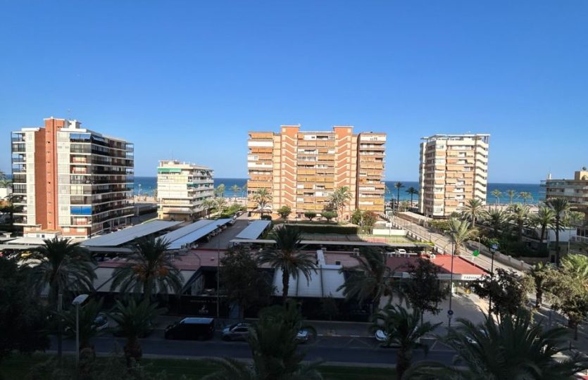 Cheap apartments in Alicante for rent with sea views