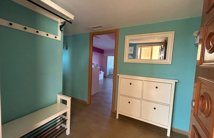 Cheap apartments in Alicante for rent with sea views