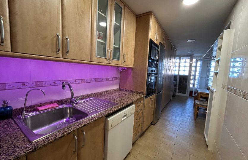 Cheap apartments in Alicante for rent with sea views