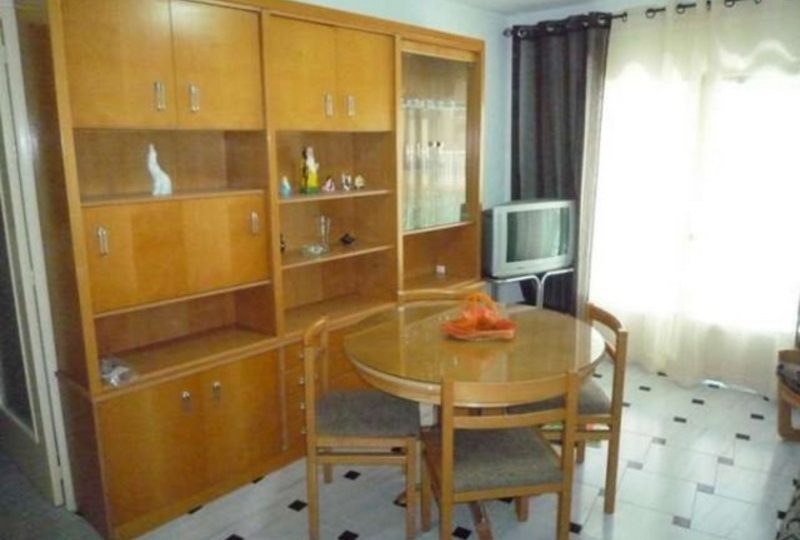 Renovated and furnished apartment in the best neighborhood of Alicante