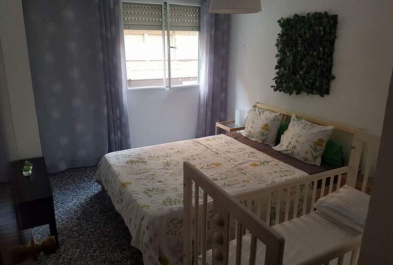 Nice 3 bedroom apartment close to the tram stop