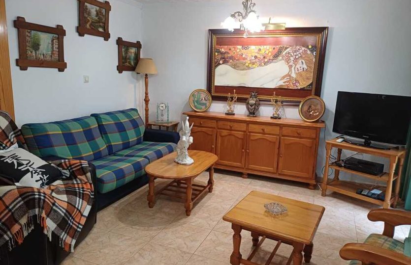 Cheap apartment near the sea and park in Alicante