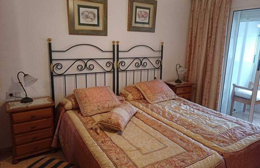 Cheap apartment near the sea and park in Alicante