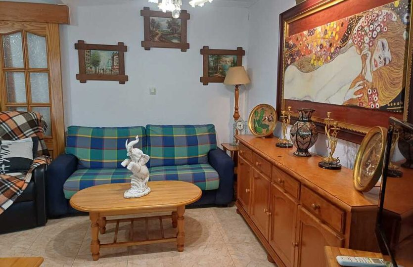 Cheap apartment near the sea and park in Alicante