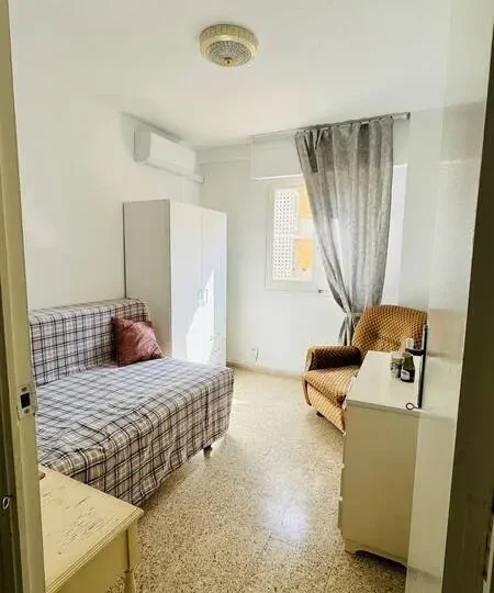 Room to rent in Alicante Spain