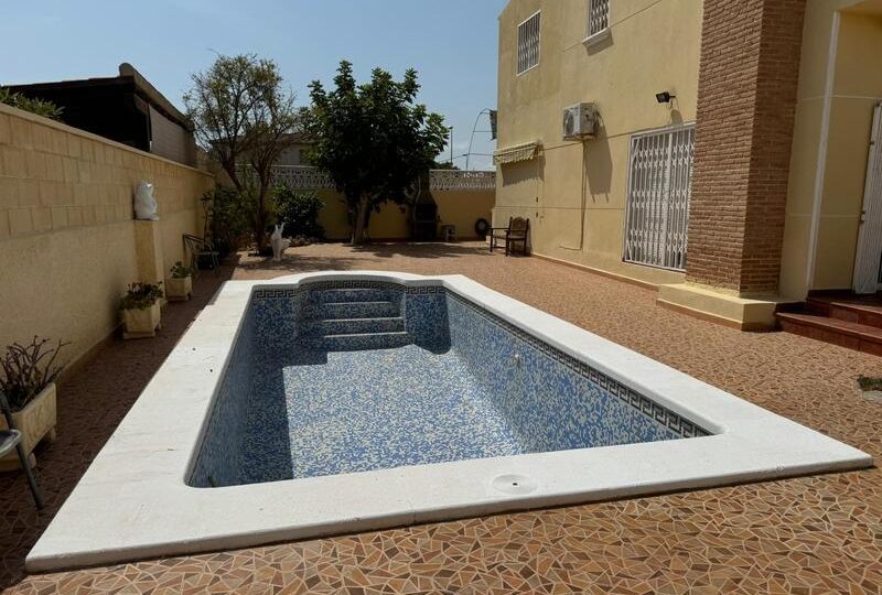 Villa for sale Playa Flamenca